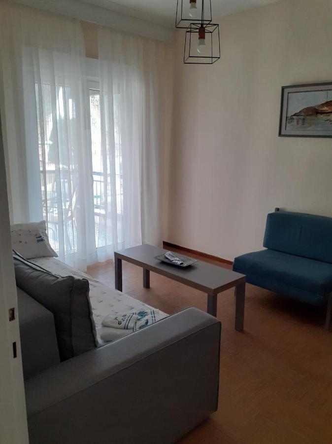 Aegean Seabreeze Apartment Nea Iraklitsa Exterior photo