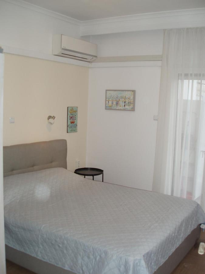 Aegean Seabreeze Apartment Nea Iraklitsa Exterior photo